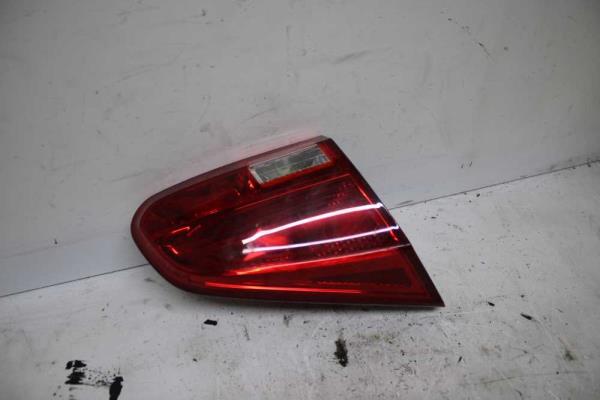 FEU ARRIERE GAUCHE KIA - Vue 1